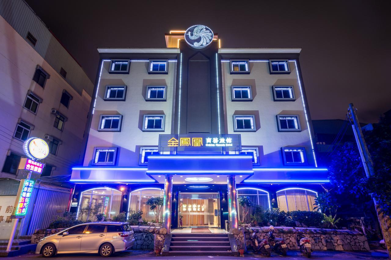 Golden Phoenix Hotel Kaohsiung Exterior photo